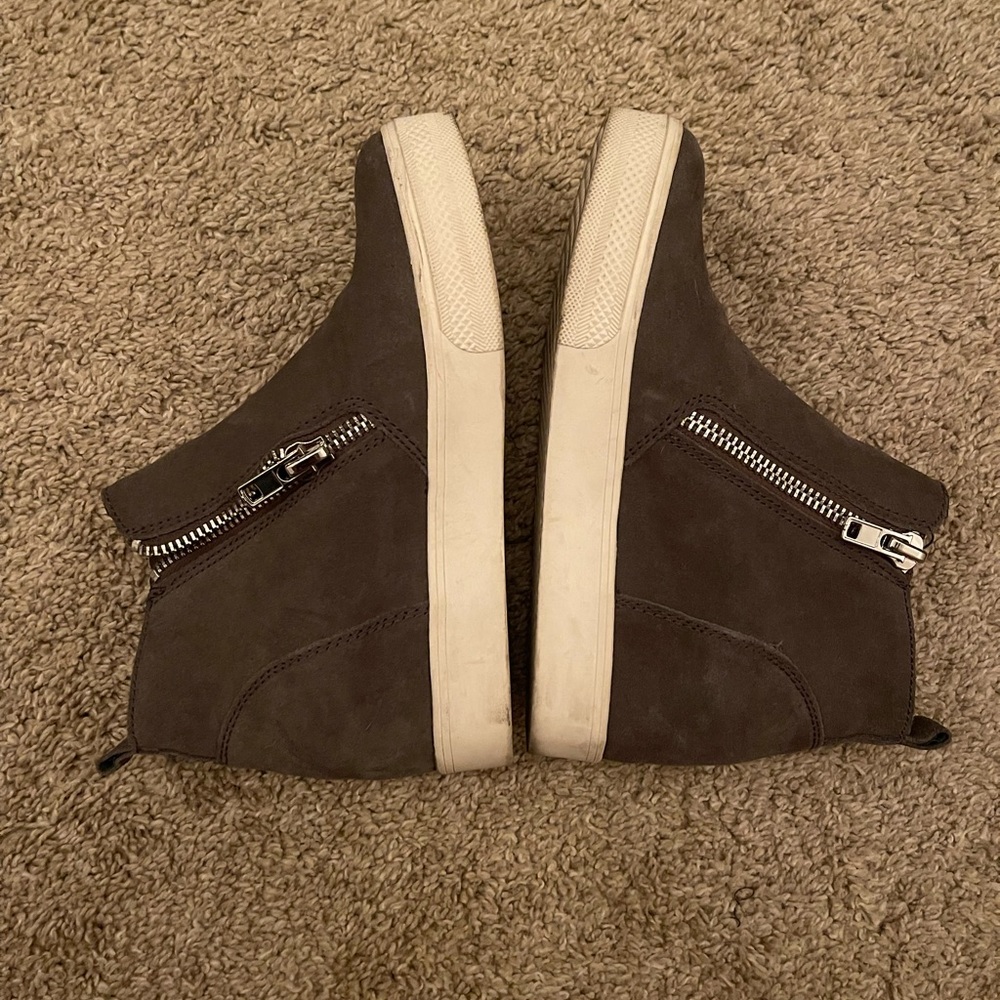 Steve Madden Wedgie Sneaker Size 7.5